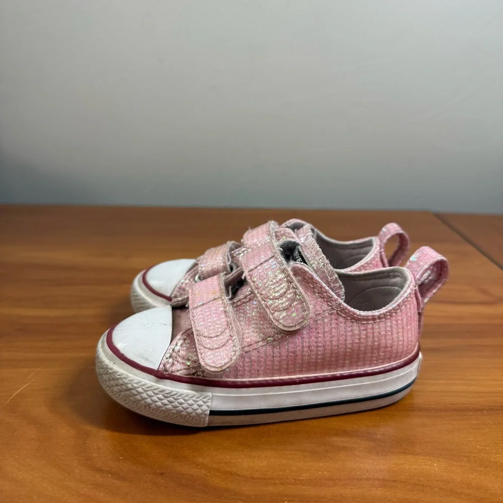Converse Girls Toddlers Pink Shiny‎ Hook & Loop Closure Sneaker Shoe T5